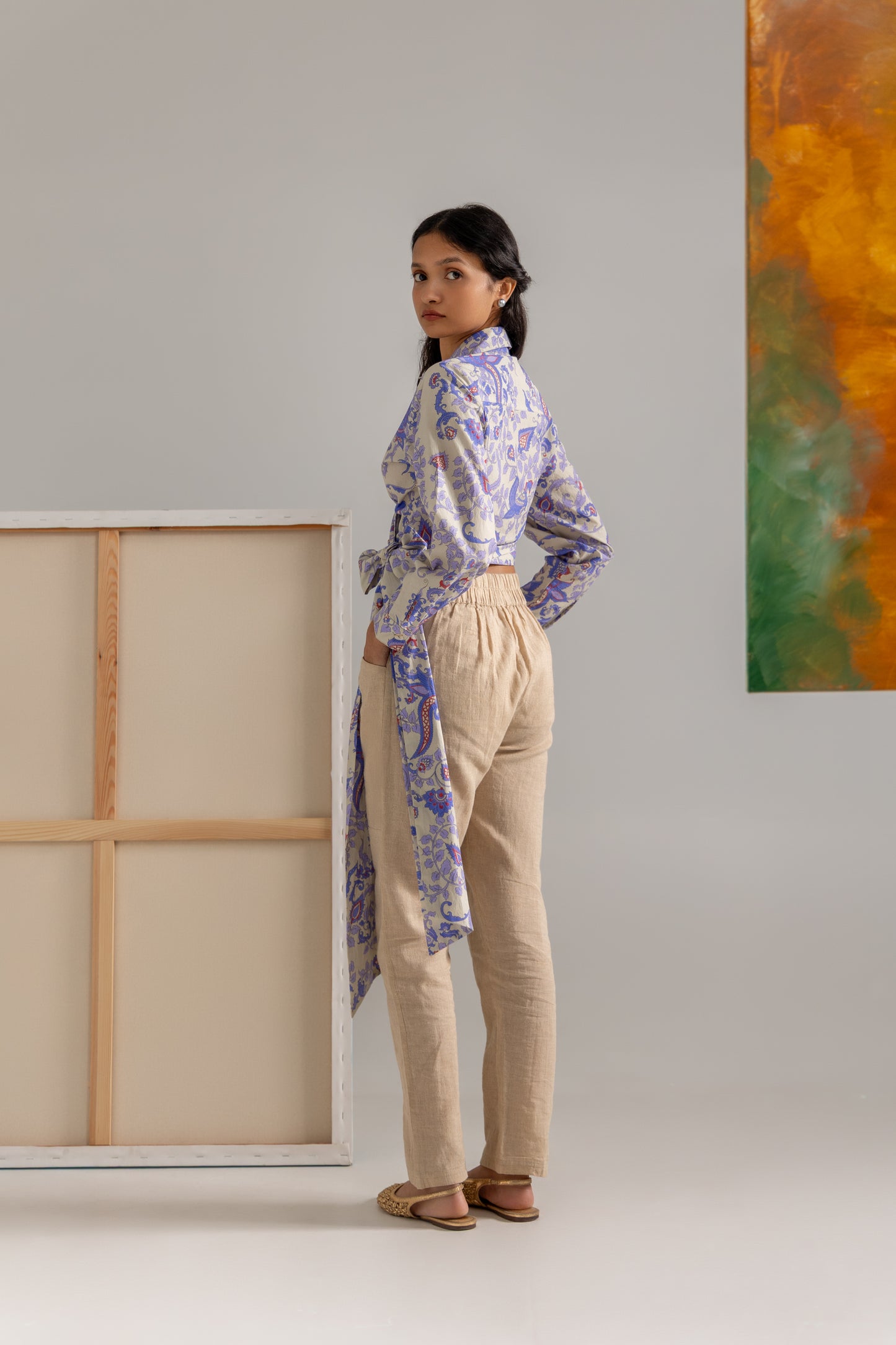 Floral jaal tie up shirt