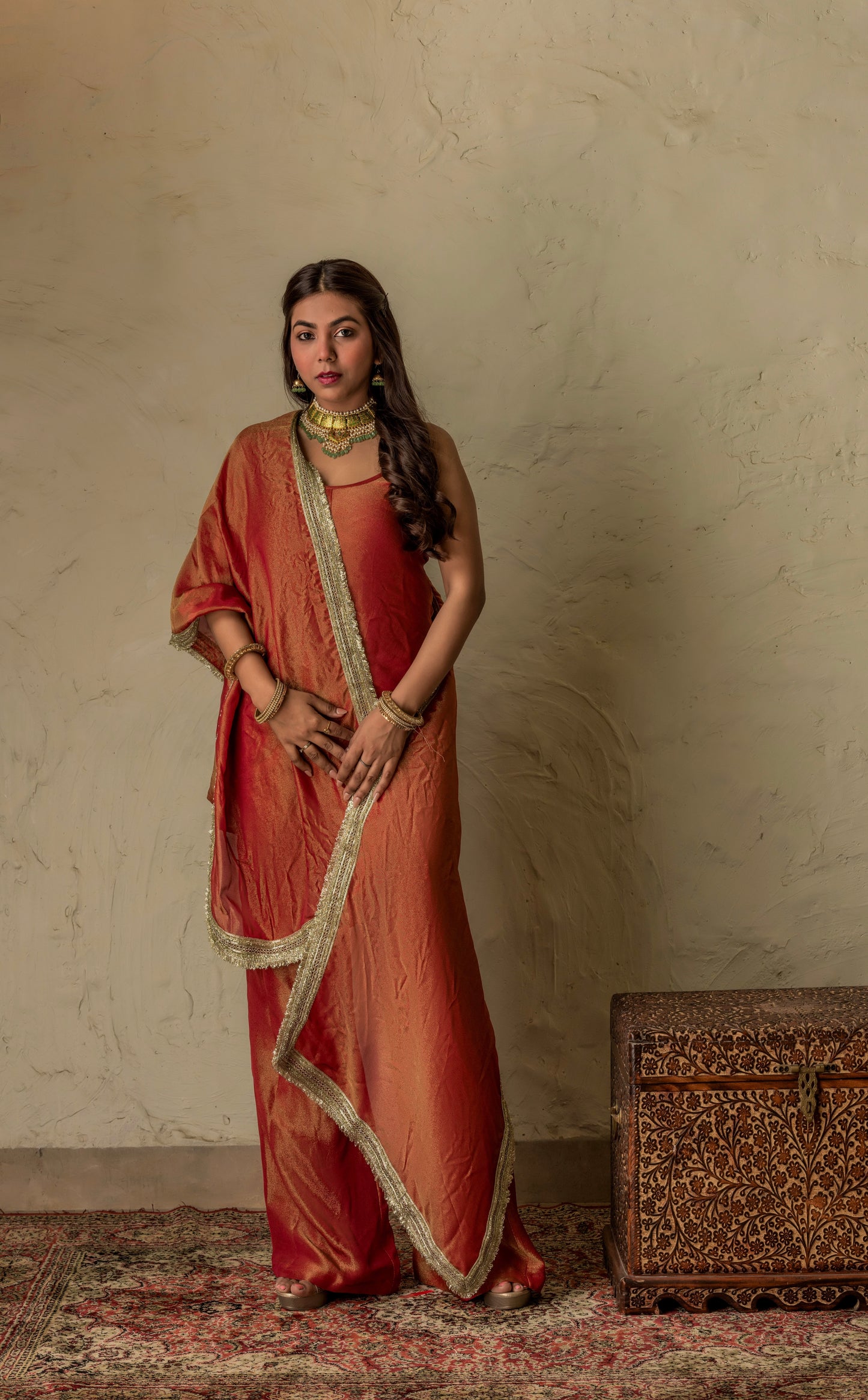 Laal Baagh Set