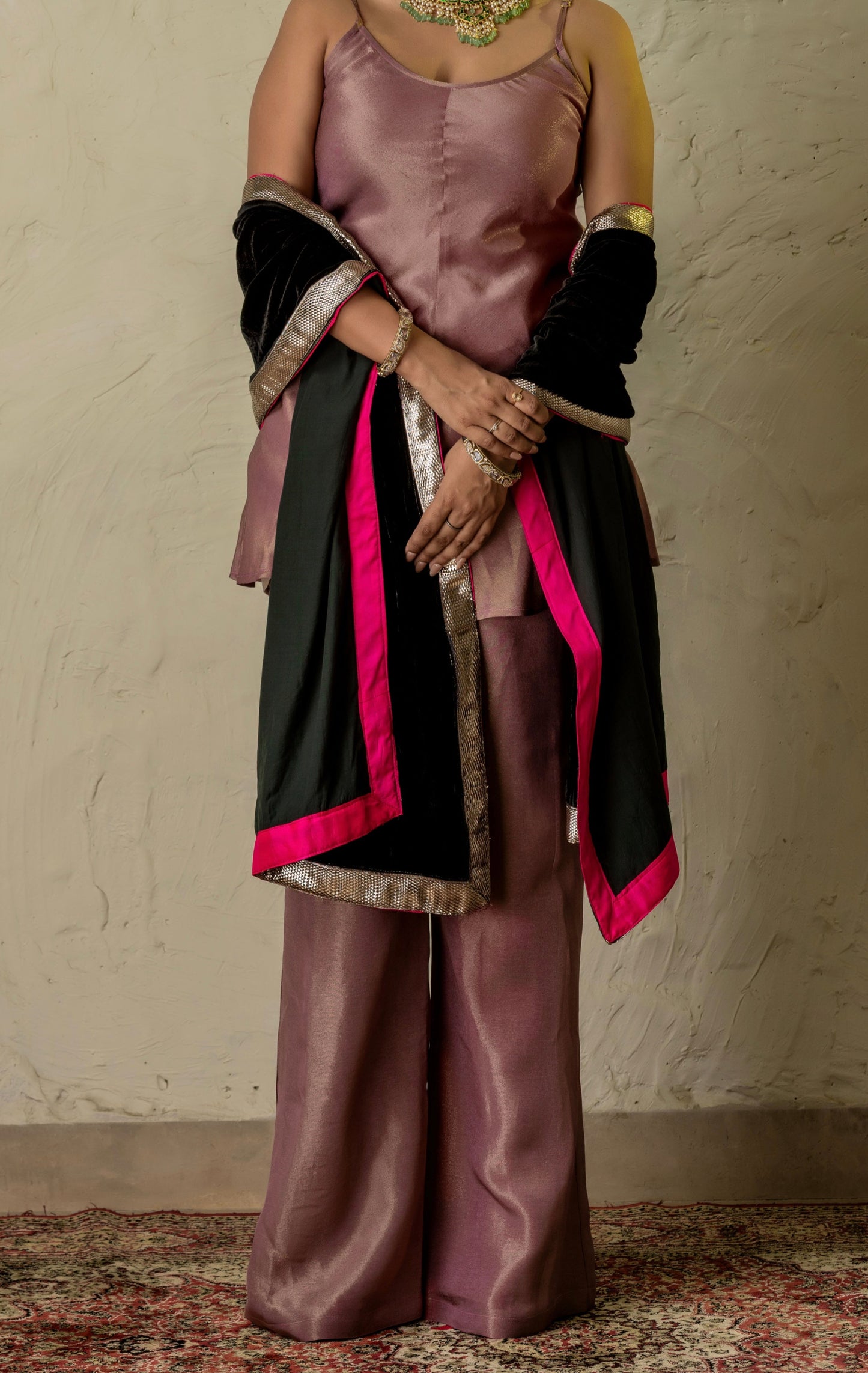 Gulnaar Suit Set