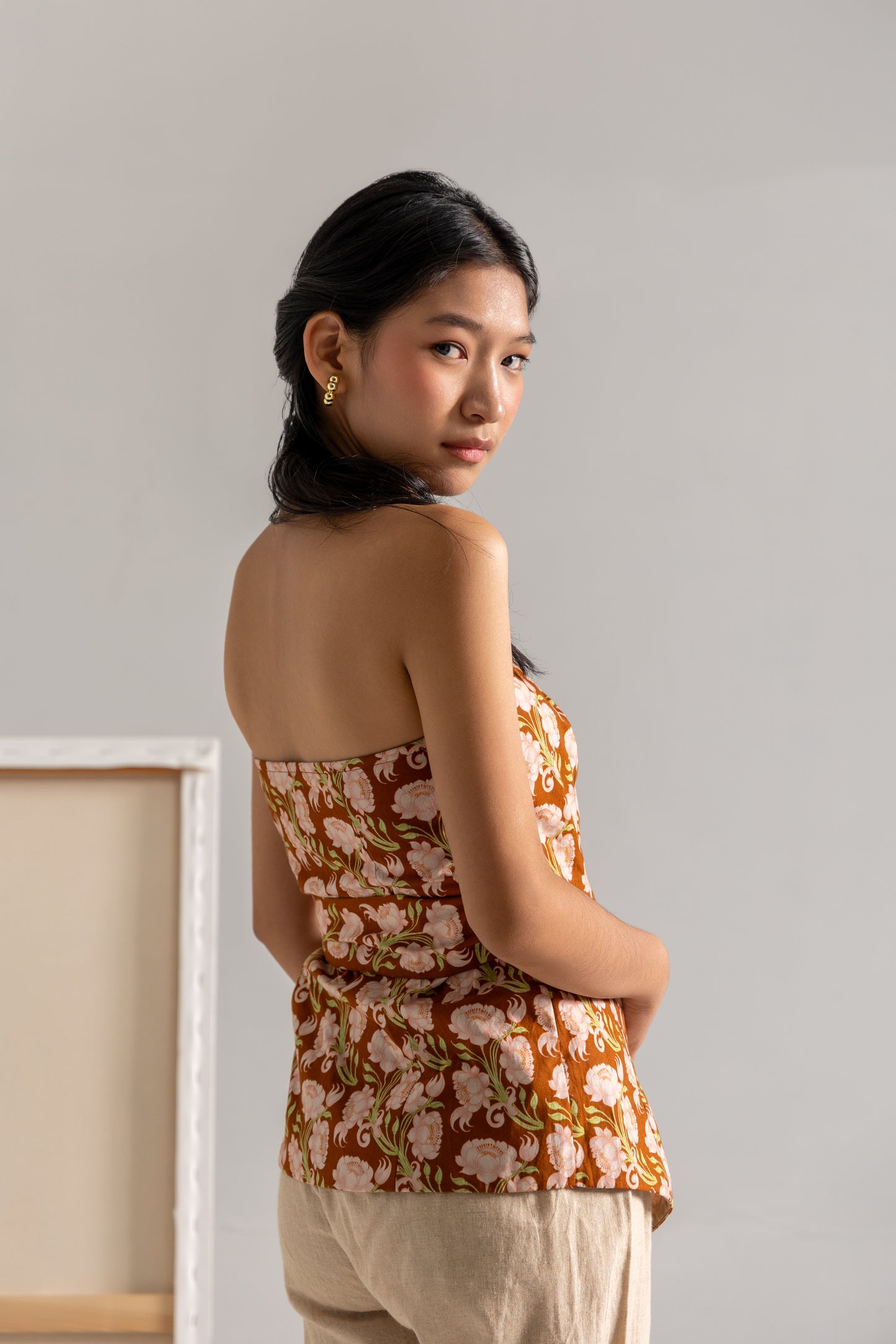 Kamal Backless Tie up top