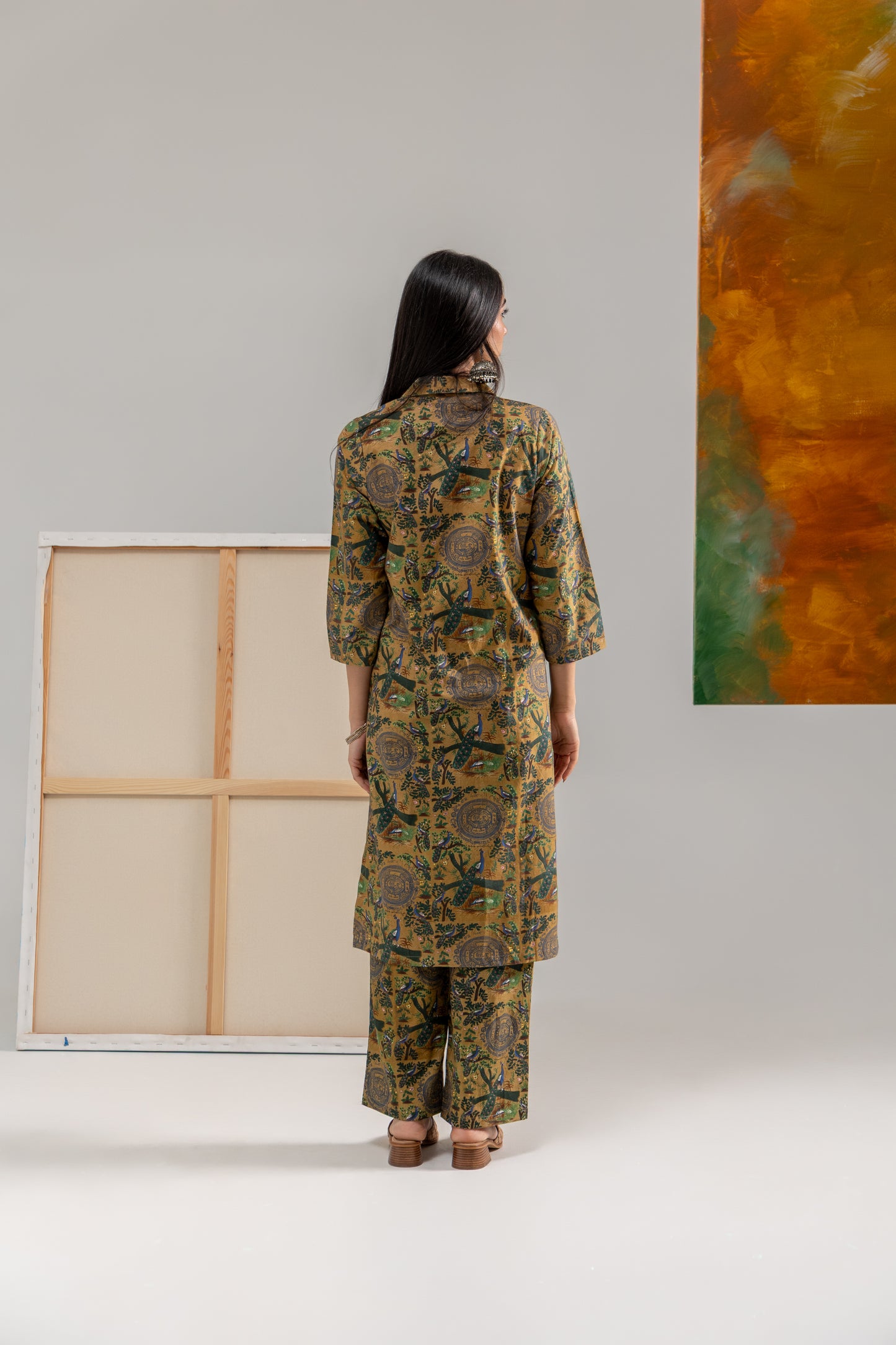 Morbagh Collar Kurta Set