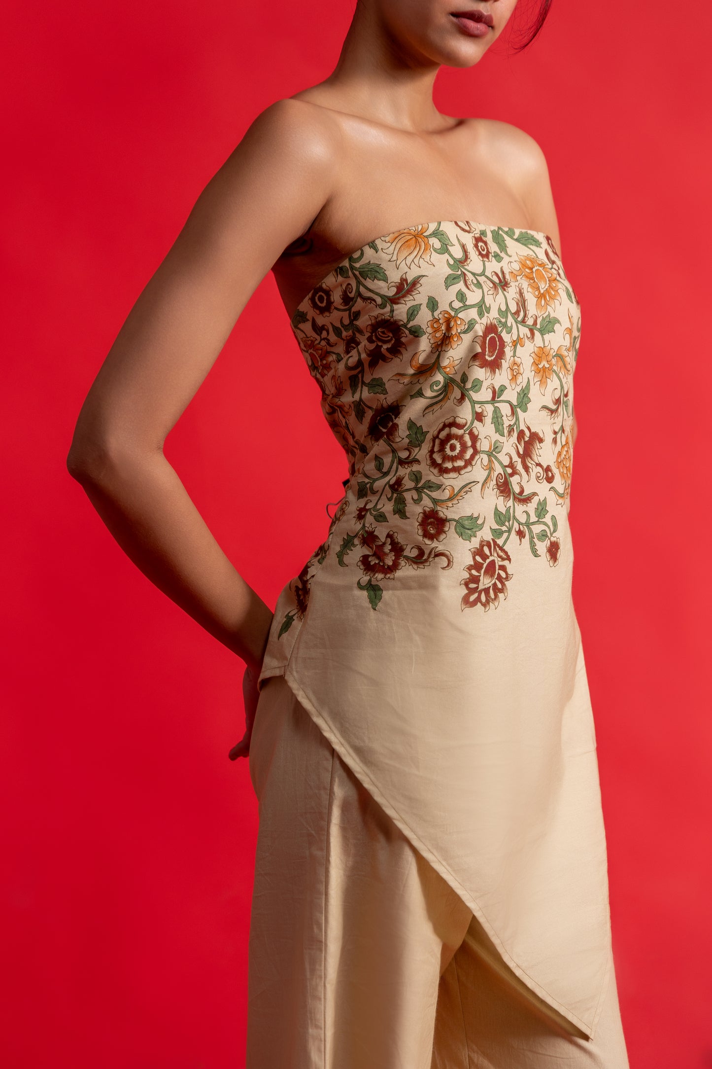 Phool Patti Tube top and pants set