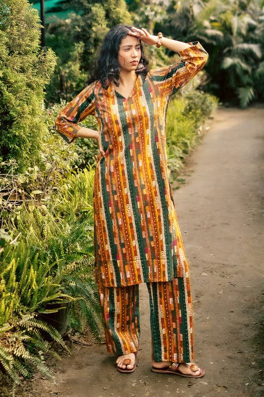 Gond Abstract Stripes Kurta Set (Set of 2)