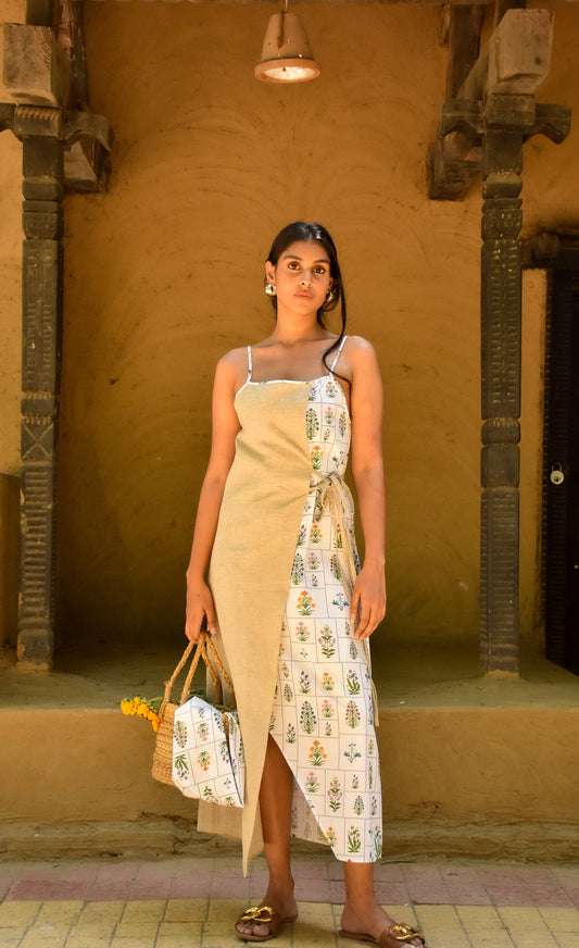 Diwan e Khaas Wrap Dress