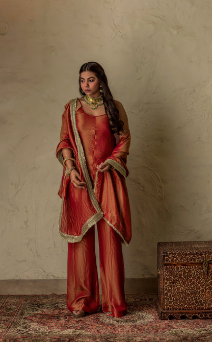 Laal Baagh Set